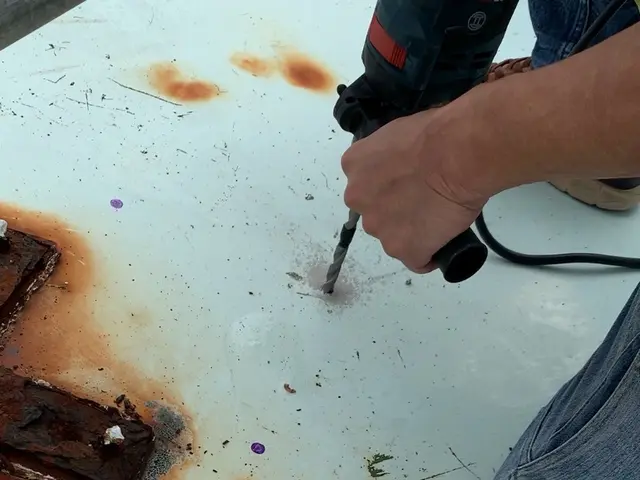 アンテナ新規設置・撤去・方向調整おまかせ下さい！損害保険加入店！サービスの画像