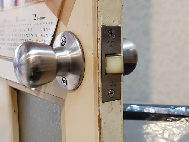 【☆八王子発：地域密着☆】ドアノブの修理・交換いたしますサービスの画像