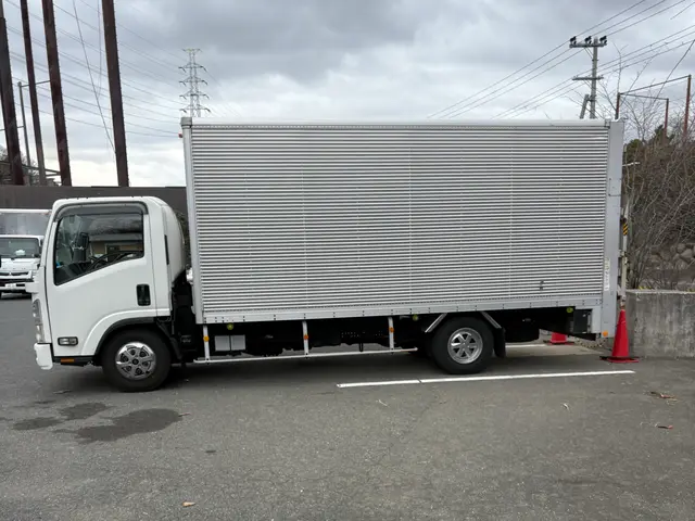 2トントラック積み放題｜分別不要・追加料金なし｜エアコン取り外し無料！！サービスの画像