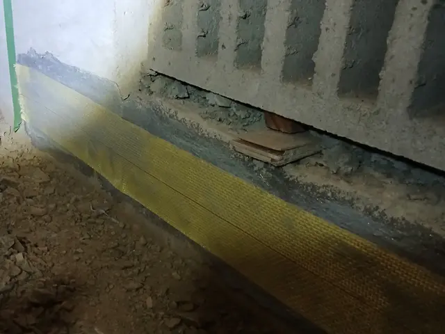 基礎クラック(ひび割れ)専門店サービスの画像