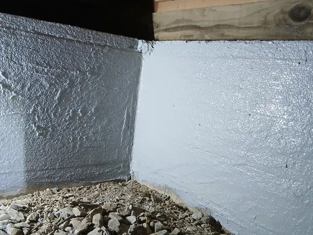 基礎クラック(ひび割れ)専門店サービスの画像