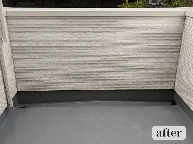 高圧洗浄と専用洗剤にて汚れを落とします！サービスの画像