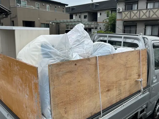 ★当日即日対応可★遺品整理士在籍・スタッフ4名で即対応！地域密着自社直営サービスサービスの画像