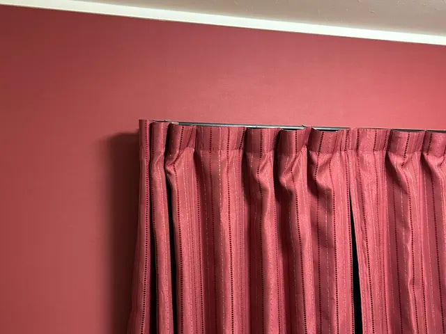 壁紙に一瞬で魅せるアクセント！お部屋の空間を個性的に張り替え出来ます！サービスの画像