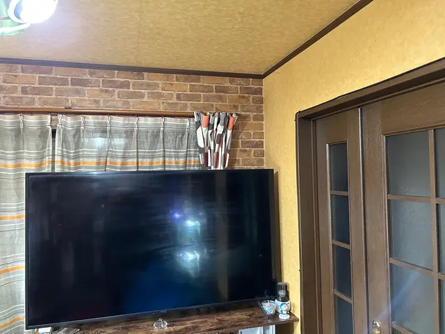 壁紙に一瞬で魅せるアクセント！お部屋の空間を個性的に張り替え出来ます！サービスの画像