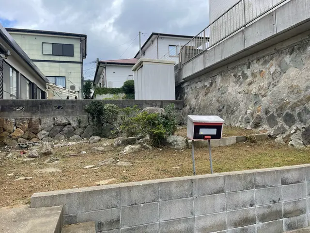 長崎市中園町で10年以上。一般廃棄物許可店。プロの技術で草刈りから処分まで完結！サービスの画像