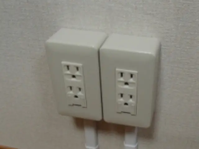 【暮らし快適】プロによるコンセント移設工事サービスの画像