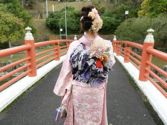 七五三、振袖、浴衣、喪服、留袖、訪問着、袴、白無垢着付け