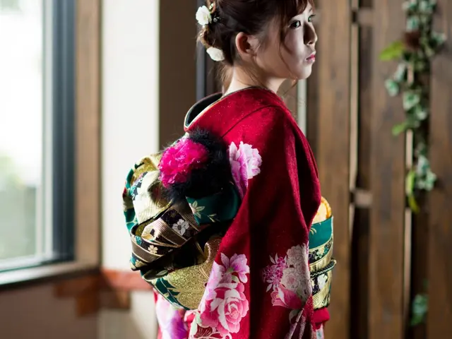 七五三、振袖、浴衣、喪服、留袖、訪問着、袴、白無垢着付け