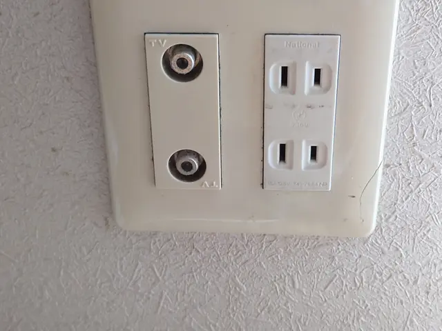 コンセント・スイッチ移設工事！市原市中高根イマイデンキ◎夫婦で伺います。春夏冬中サービスの画像