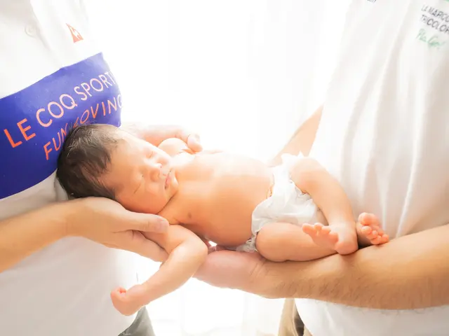 LIFEストーリーフォトグラファーによるナチュラルニューボーンフォト