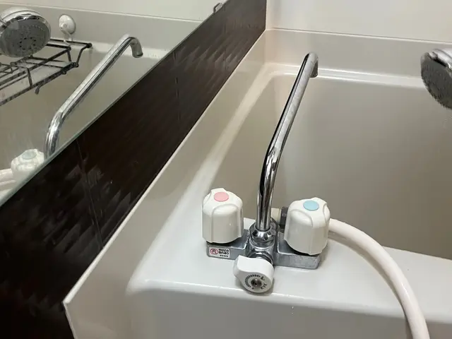 浴室水栓蛇口交換ご予約お待ちしております。手持ち水栓蛇口も大歓迎！サービスの画像