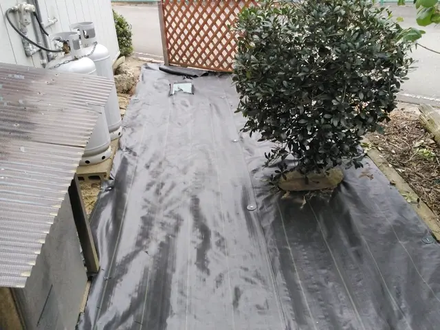 防草シート施工サービスの画像