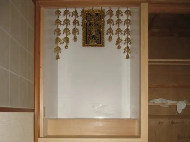 【大工直営】神棚の設置・取付取外し｜仏間、仏壇設置までサービスの画像