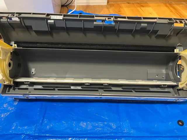 エアコン徹底洗浄で喘息、鼻炎、気管支炎予防・女性スタッフ同行可・損保加入済サービスの画像