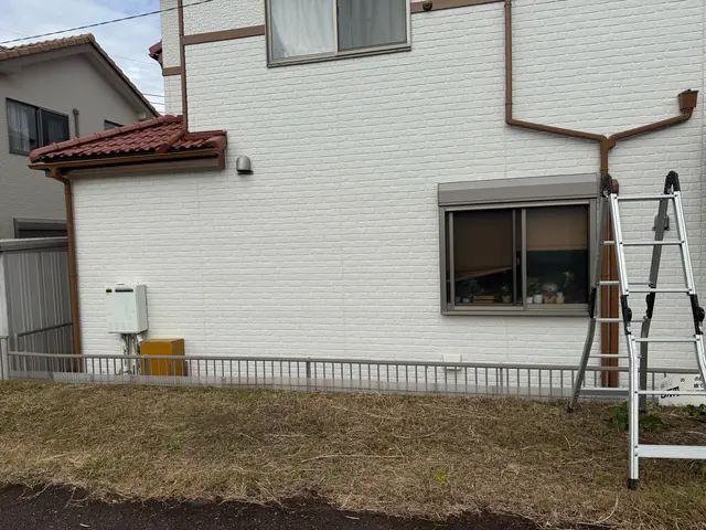 個人宅むけお庭や駐車場、空き地の雑草、草刈り・草むしり・伐採作業でさっぱり綺麗にサービスの画像