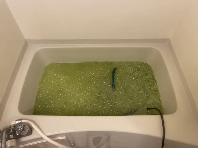 【追い炊き配管洗浄】配管内部を専用薬剤とファインバブルで徹底洗浄致します！サービスの画像