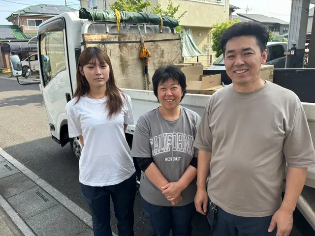 不用品回収の事ならお任せ下さい。2名で作業 女性スタッフ同行。キレイスッキリ！サービスの画像