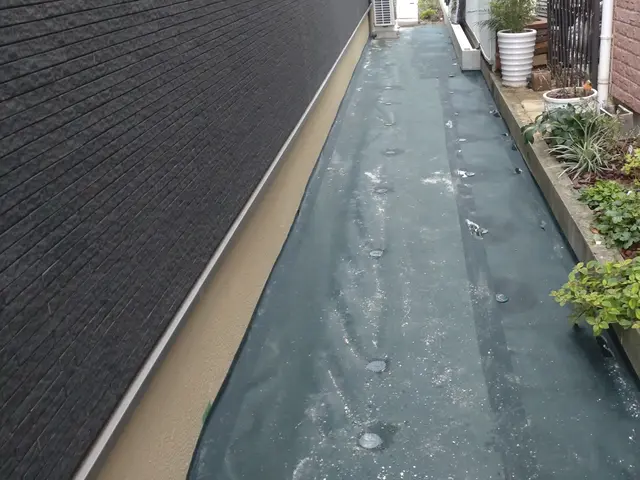 防草シート施工サービスの画像