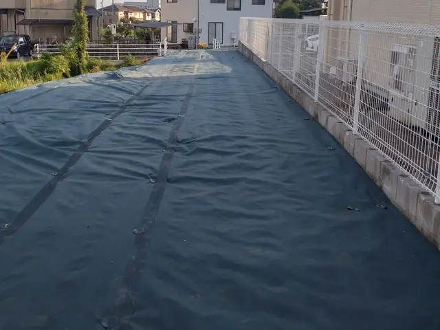 防草シート施工サービスの画像