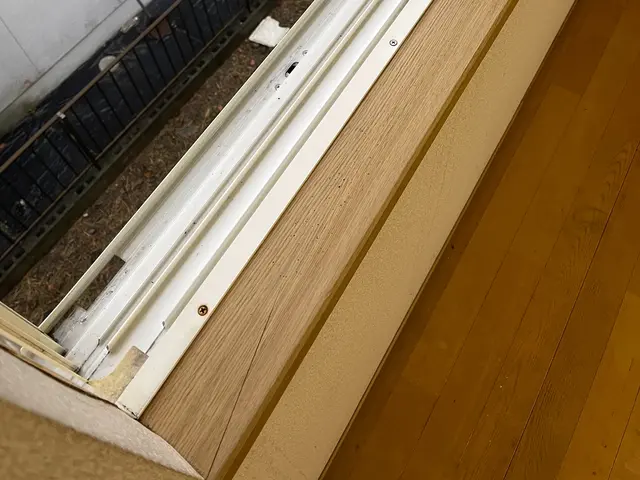 【年末の大掃除に！ベランダを徹底洗浄で快適空間】サービスの画像