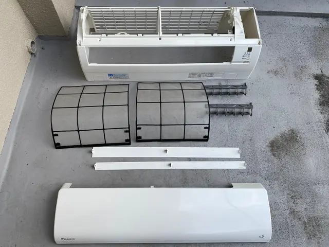 強力洗剤でしっかり洗浄します！サービスの画像