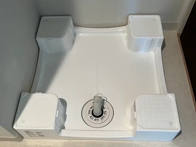 洗濯機パン取付・交換お任せ下さい！外置き洗濯機を室内移動可能◎サービスの画像