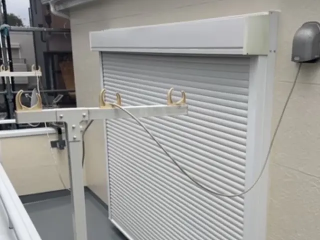 サビ防止！長持ちするシャッター塗装は職人直施工サービスの画像