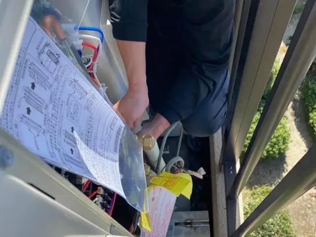 予約出来なくても、お気軽にお問い合わせ下さい。表示価格は目安。御見積り致します。サービスの画像