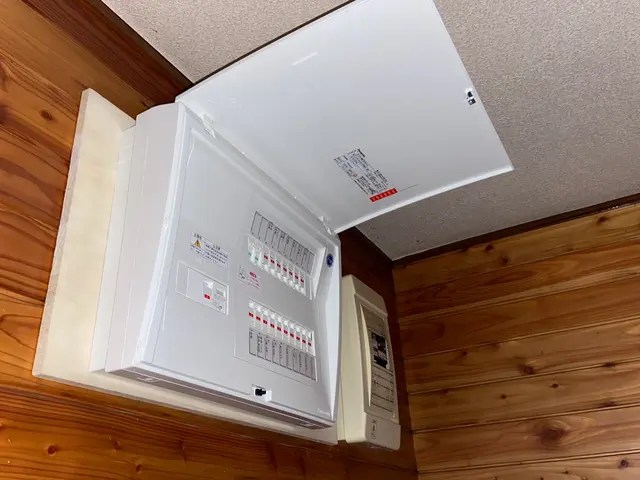 コンセント、スイッチの交換修理サービスの画像