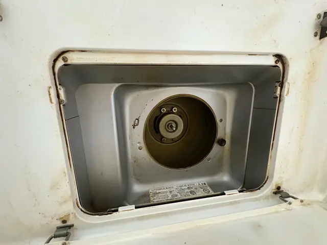 掃除したいけど見るのぎ怖いレンジフード。油汚れを落としてスッキリしましょう！サービスの画像