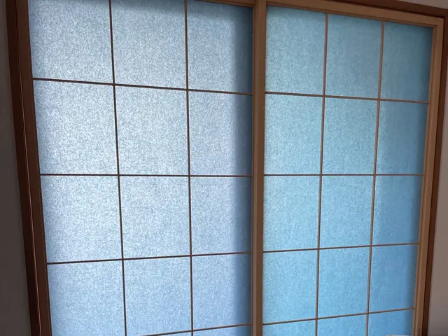 種類豊富にお客様に合った障子紙を提供！襖、障子、網戸の張り替えセット割引実施中！サービスの画像