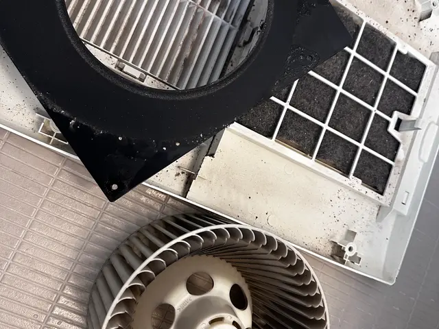 お風呂の高圧洗浄と換気扇分解清掃でお風呂をピカピカに！サービスの画像