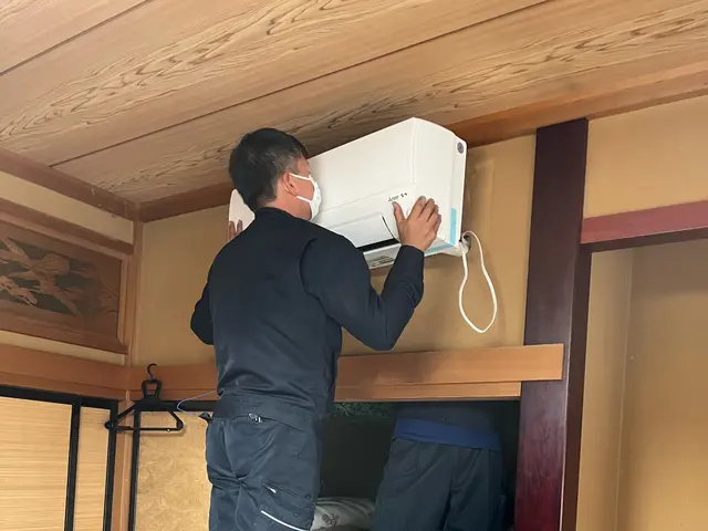 業歴14年の実績　地域密着店　年中無休　些細なご要望をお聞かせ下さい。サービスの画像