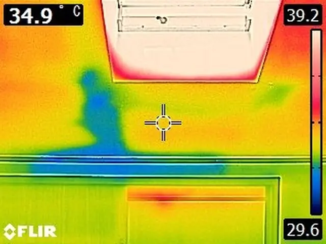 【ドローン調査・床下調査が標準装備！】延床100平米まで料金一律57000円！サービスの画像