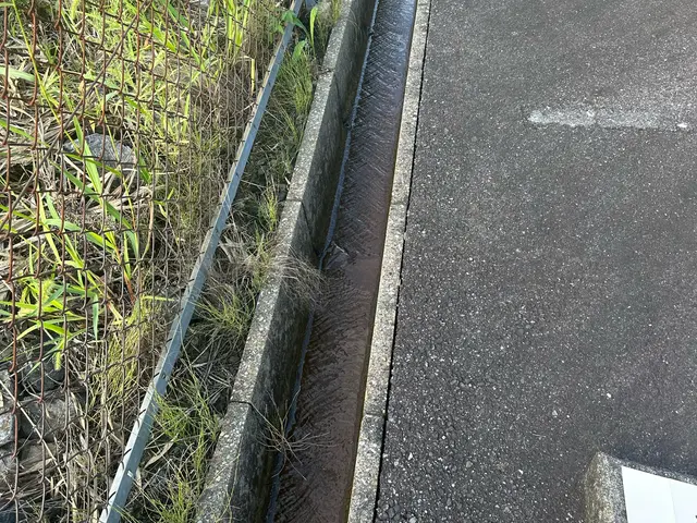 ☆測溝清掃お任せください☆高圧洗浄機による洗浄清掃☆誰もが見違えます☆サービスの画像