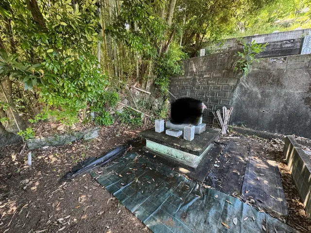 お墓のお掃除代行いたします。サービスの画像