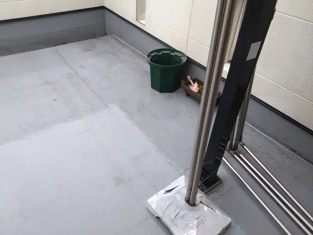 【岡山エリア】あなたの家の　お掃除便利屋さん　ベランダ・バルコニーお掃除です。サービスの画像