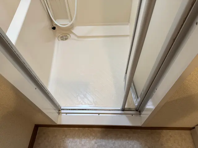 頑固な水垢、カビを除去します！入りたくなるお風呂へ！サービスの画像