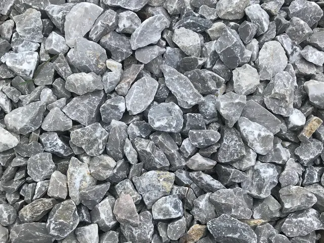 【職歴20年】一級造園技能士◎女性スタッフの同行可！安心の保険加入済み！サービスの画像