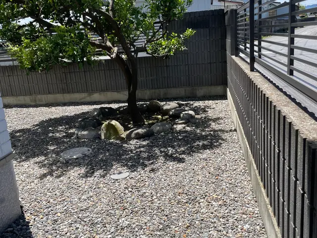 【職歴20年】一級造園技能士◎女性スタッフの同行可！安心の保険加入済み！サービスの画像