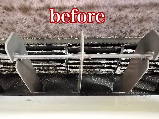 通常エアコン¥8500お掃除機能付き¥14000サービスの画像