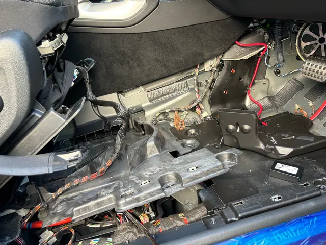 【カーナビ専門店】☆関西エリア☆電装品取り付け専門店の当店にお任せ下さい！！サービスの画像