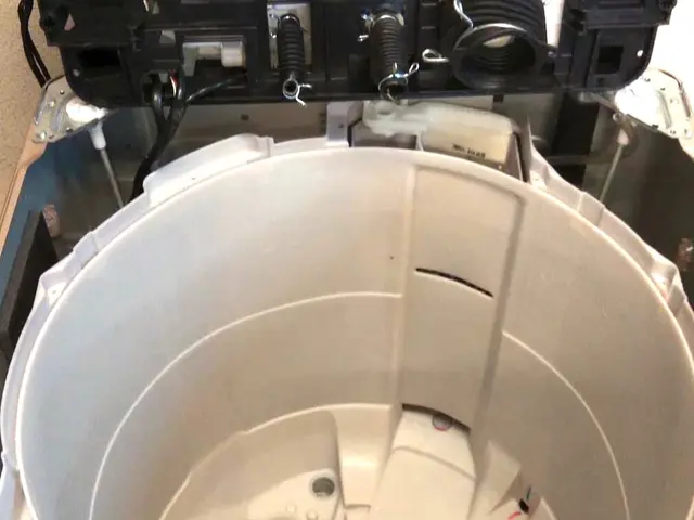 分解クリーニングで内部も清潔に　【引越やご出産前】【日立製対応】【ドラム式不可】サービスの画像