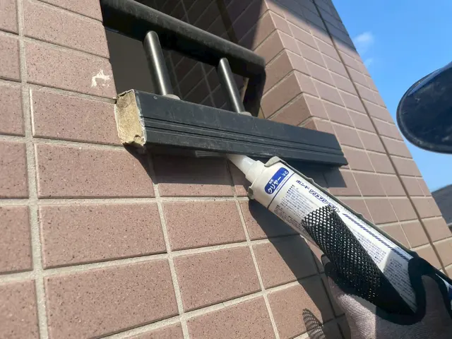 女性スタッフによる即日対応！塗装まで一貫してお任せ頂けます。サービスの画像