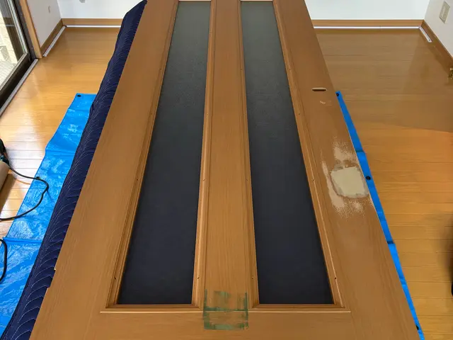 古くなった扉やキッチンが新品のように！サービスの画像