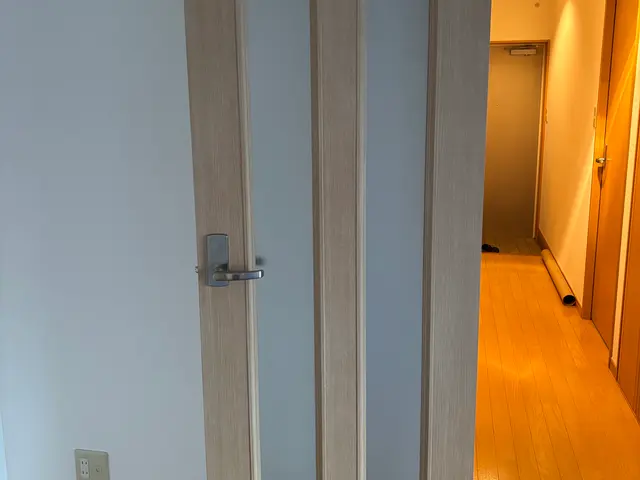 古くなった扉やキッチンが新品のように！サービスの画像