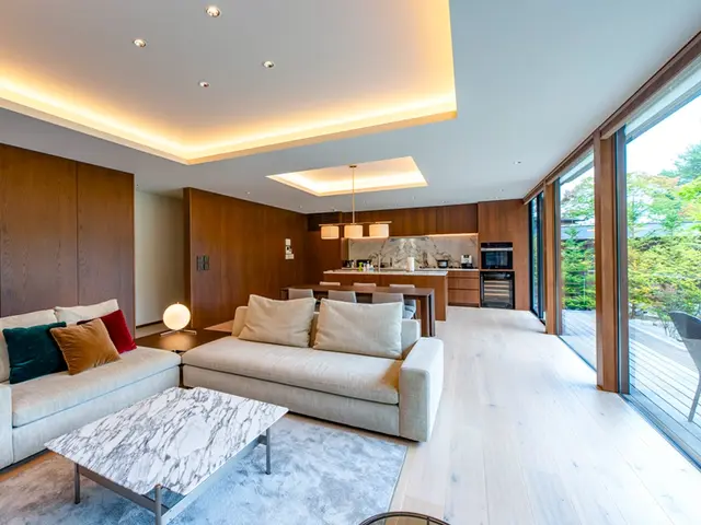 30年の実績で培った技術力！徹底した事前準備で、お店や商品の「顔」を撮影します！