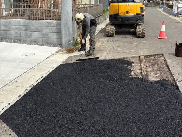 《駐車場のアスファルト舗装》はお任せ下さい！　綺麗に仕上げてみせますサービスの画像