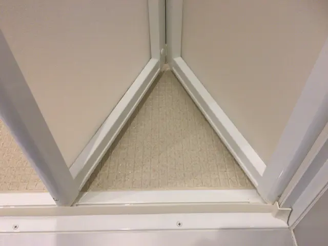 ☆カビや石鹸カスを除去！◎外せるエプロンカバー内（バスタブ下）は高圧洗浄します！サービスの画像